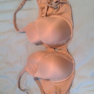 Preloved Bundle of TWO 38D Victoria's Secret Perfect Coverage Underwire Bras